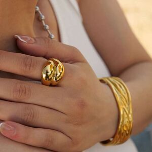 Gold geo ring #1124
